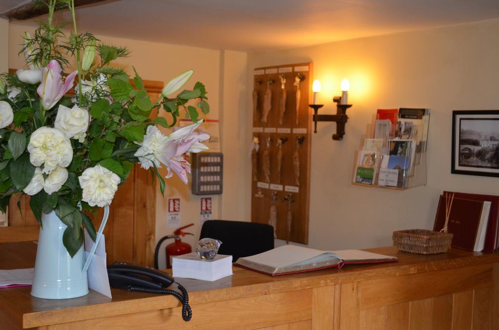 Hotel The Bell At Skenfrith Esterno foto